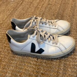 Veja Esplar Sneakers